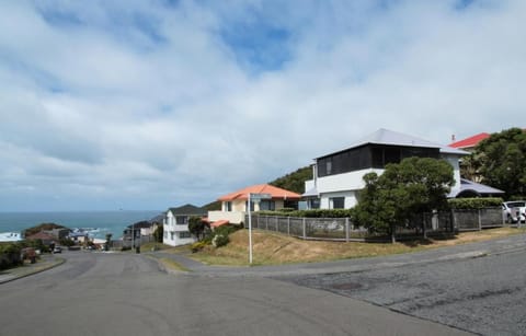 Pacific View Bed and Breakfast Bed and Breakfast in Wellington