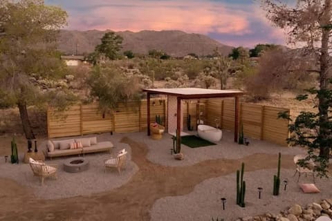 Desert Flora By The Cohost Company House in Joshua Tree