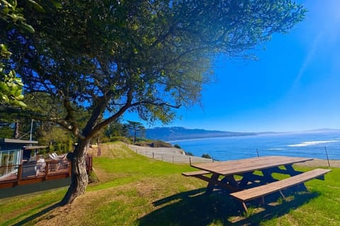 Natural landscape, Beach, Evening entertainment, Sea view, sunbed