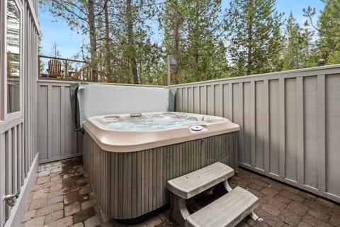 4 Tan Oak Lane home House in Sunriver