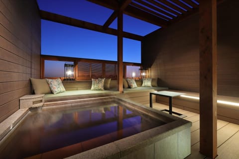 Hot Spring Bath, Open Air Bath