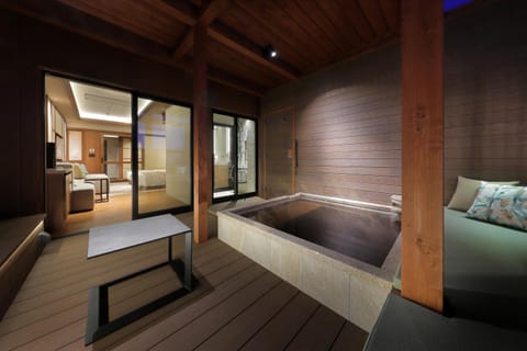 Bed, Hot Spring Bath, Photo of the whole room, Bedroom, Open Air Bath