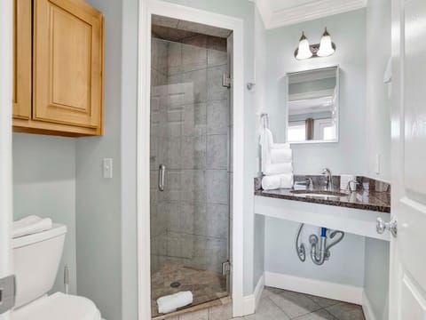 Serenity Eden House in Ono Island