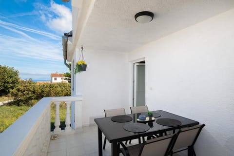 View (from property/room), Balcony/Terrace, Sea view