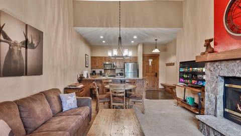 Kitchen or kitchenette, Living room, Decorative detail, Seating area, fireplace, kitchen