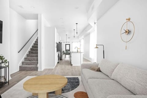 Comfort & Convenience in Circle City Family Home House in Indianapolis