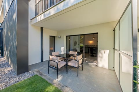 Day, Garden, Balcony/Terrace, Garden view