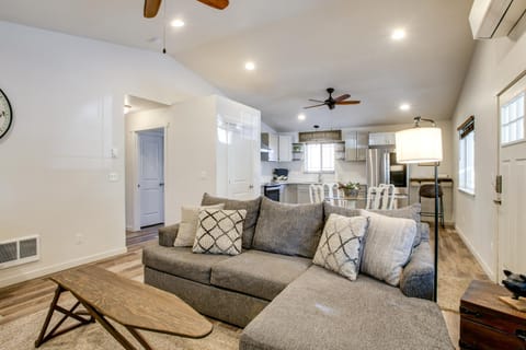 1 Mi to Dtwn CDA Pet-Friendly Home with Patio! House in Coeur dAlene