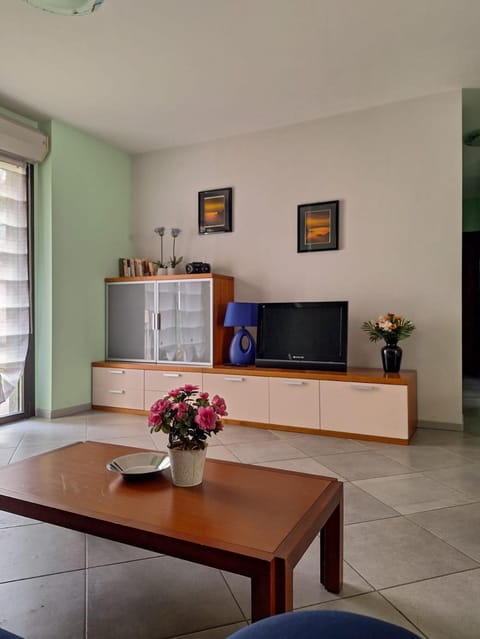 TV and multimedia, Coffee/tea facilities, Living room