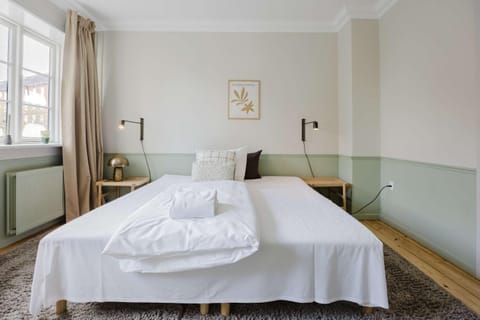 Upscale 3BR Apartment in City Center Apartment in Frederiksberg