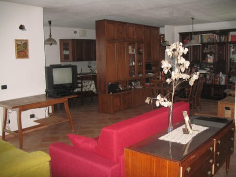 Communal lounge/ TV room