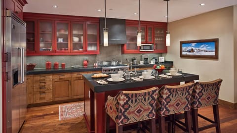 One Steamboat Place #417 Hahns Peak Apartment in Steamboat Springs