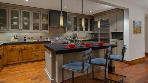 One Steamboat Place #602 Sopris Mountain Apartment in Steamboat Springs