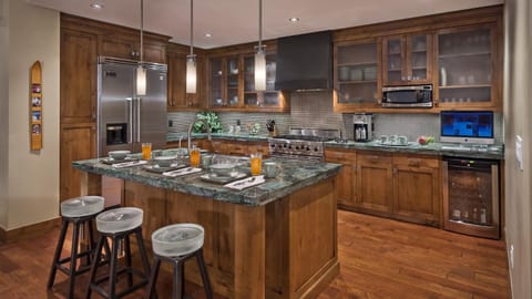 One Steamboat Place #701 Flat Tops Peak Penthouse Apartment in Steamboat Springs