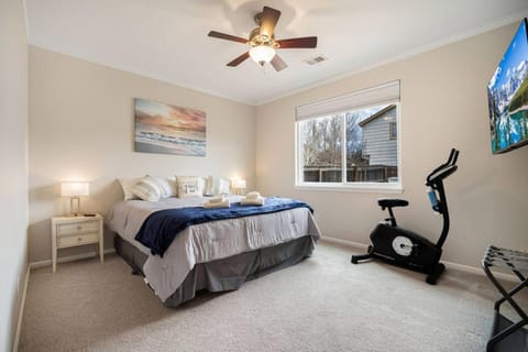 Sleepover in Centennial Big Backyard Pets Welcome House in Centennial