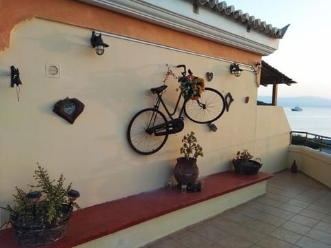 Patio, Summer, On site, Mountain view, Sea view, Sunset