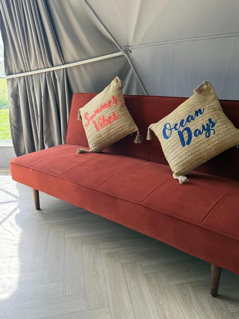 Grass Roots Retreat Luxury tent in Wales