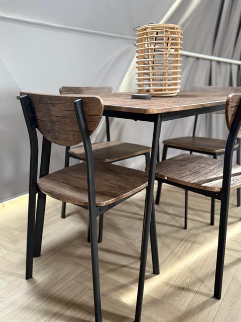 Grass Roots Retreat Luxury tent in Wales