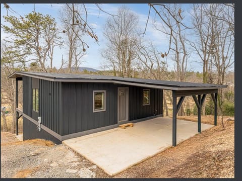 Miller Mountain Home #2 House in Fairview