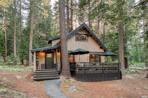 Songbird Cabin at Chambers by Tahoe Getaways - Pet-Friendly 2 BR with HOA Access Cabin in Homewood