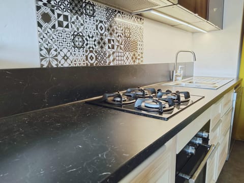 oven, stove, kitchen