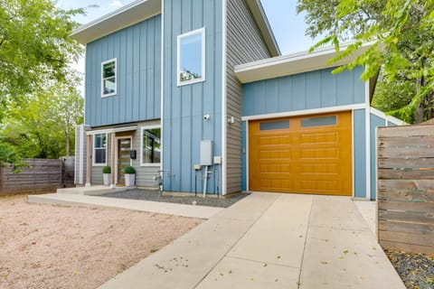 6 Mi to Dtwn Austin Escape with Private Yard House in Austin