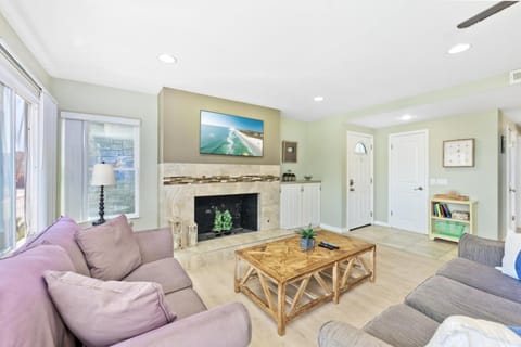 Salt & Sand II House in Balboa Peninsula