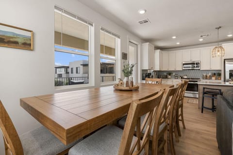 Ivory Shores condo Apartment in St George