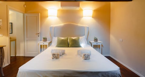 Bed, Photo of the whole room, Bedroom, towels, wardrobe