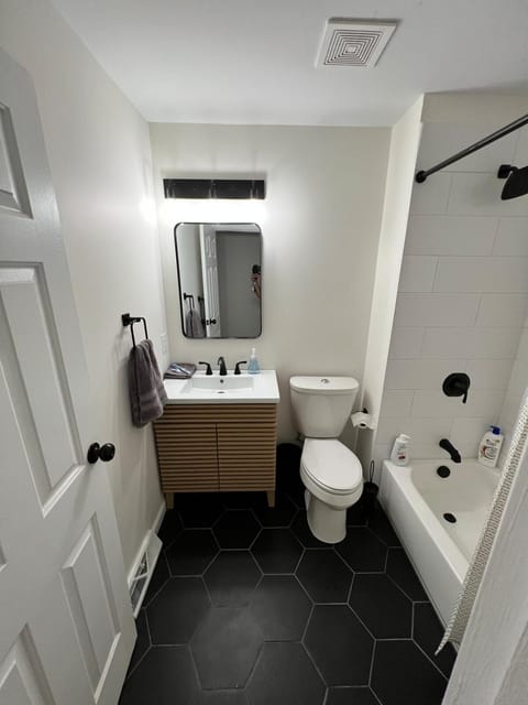 Gorgeous Timberwood 3bedr 3bath with basement 4 beds Villa in Blue Ash