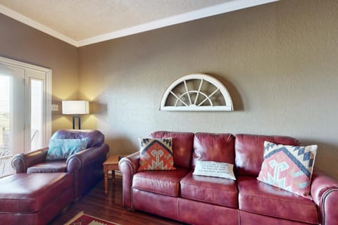 Texas Living House in Canyon Lake