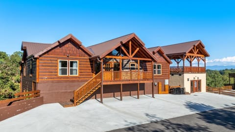 Wildwood Haven Lodge - Smoky Mountain Cabin with Pool & Game Room, Sleeps 26 Cabin in Sevierville