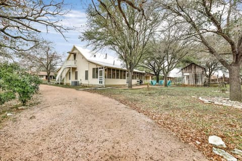 Property building, Day