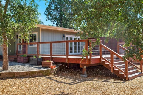 Modern Country Home Near Downtown & Bike Trail House in Santa Rosa