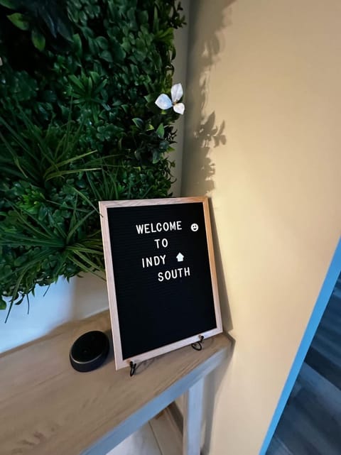 Property logo or sign, Logo/Certificate/Sign, Text overlay