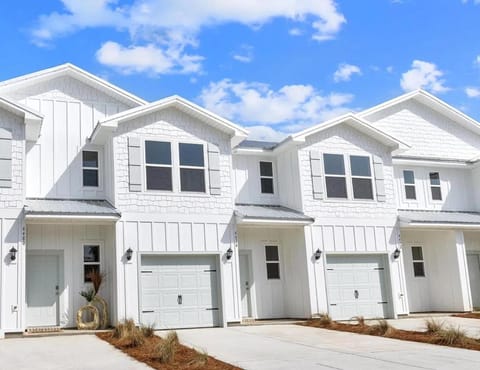 Property building, Neighbourhood, Street view