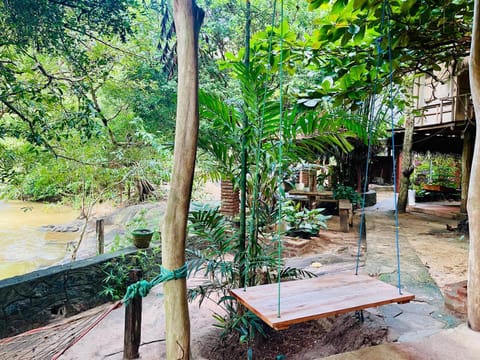 Sigiriya River Side Villa Bed and Breakfast in Dambulla