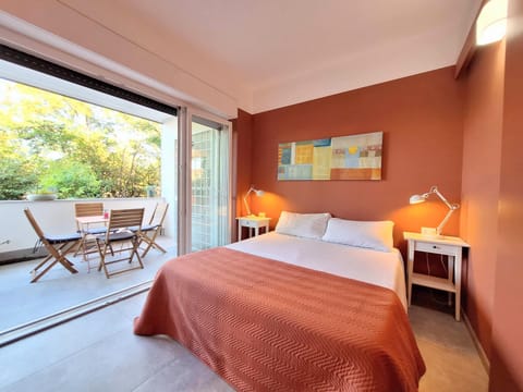 Bed, Balcony/Terrace, Bedroom