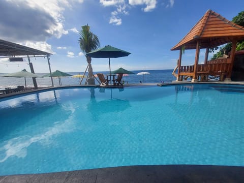 Bahari Beach Amed Bed and Breakfast in Abang