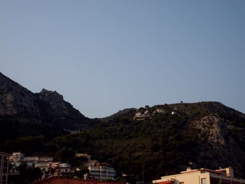 Monaco Beach Balcony Apartments Condo in Roquebrune-Cap-Martin