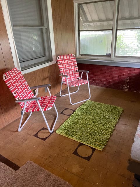 Private downtown cottage Apartment in Indianapolis