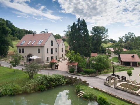 Property building, Garden