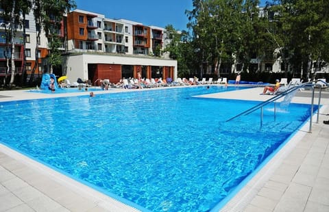 Property building, Activities, Pool view, Swimming pool