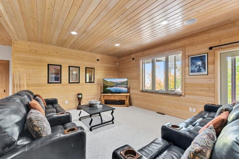 Silverthorne Retreat Hot Tub & Views House in Wildernest