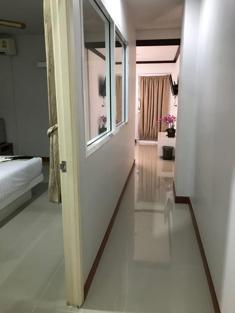 Angelina Guesthouse Alojamiento y desayuno in Patong