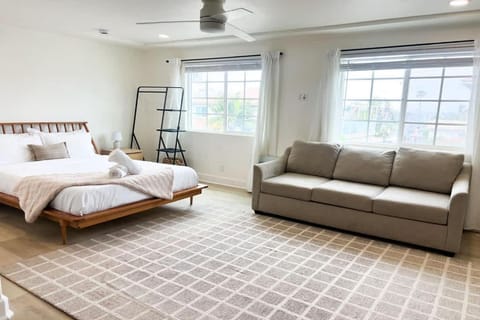 Oceanview Studio - Walk to Sunset Cliffs Apartment in Sunset Cliffs