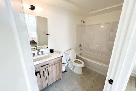 Oceanview Studio - Walk to Sunset Cliffs Apartment in Sunset Cliffs