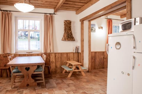 Dining area, Communal kitchen