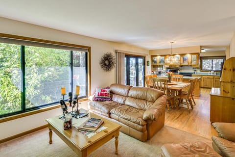 Large Family Duplex with Grill, Near Beaver Creek House in Avon