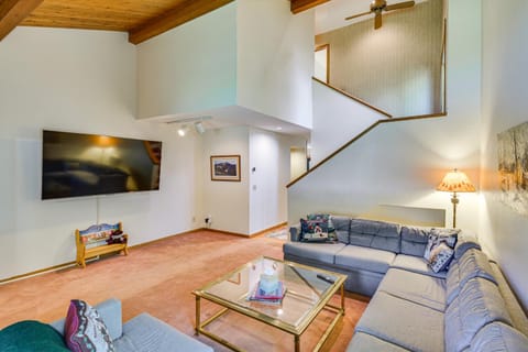 Large Family Duplex with Grill, Near Beaver Creek House in Avon